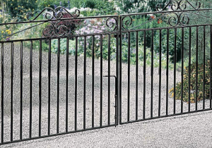 metal gate